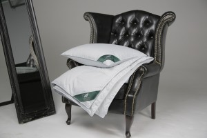 Одеяло и подушки из пуха серого гуся Anna Flaum FRUHLING 4L0A9980.JPG